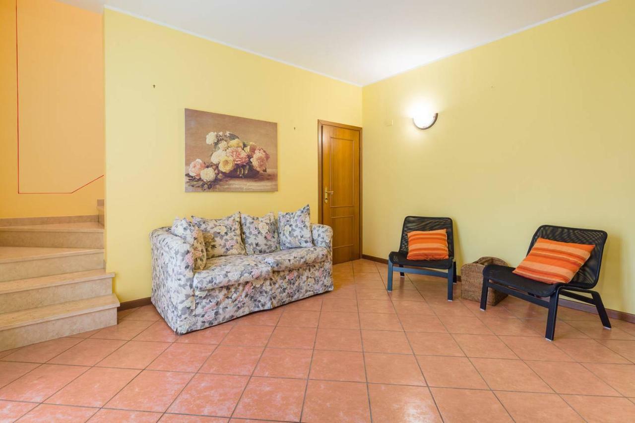 הוילה טוסקולנו מדרנו Omas Haus מראה חיצוני תמונה