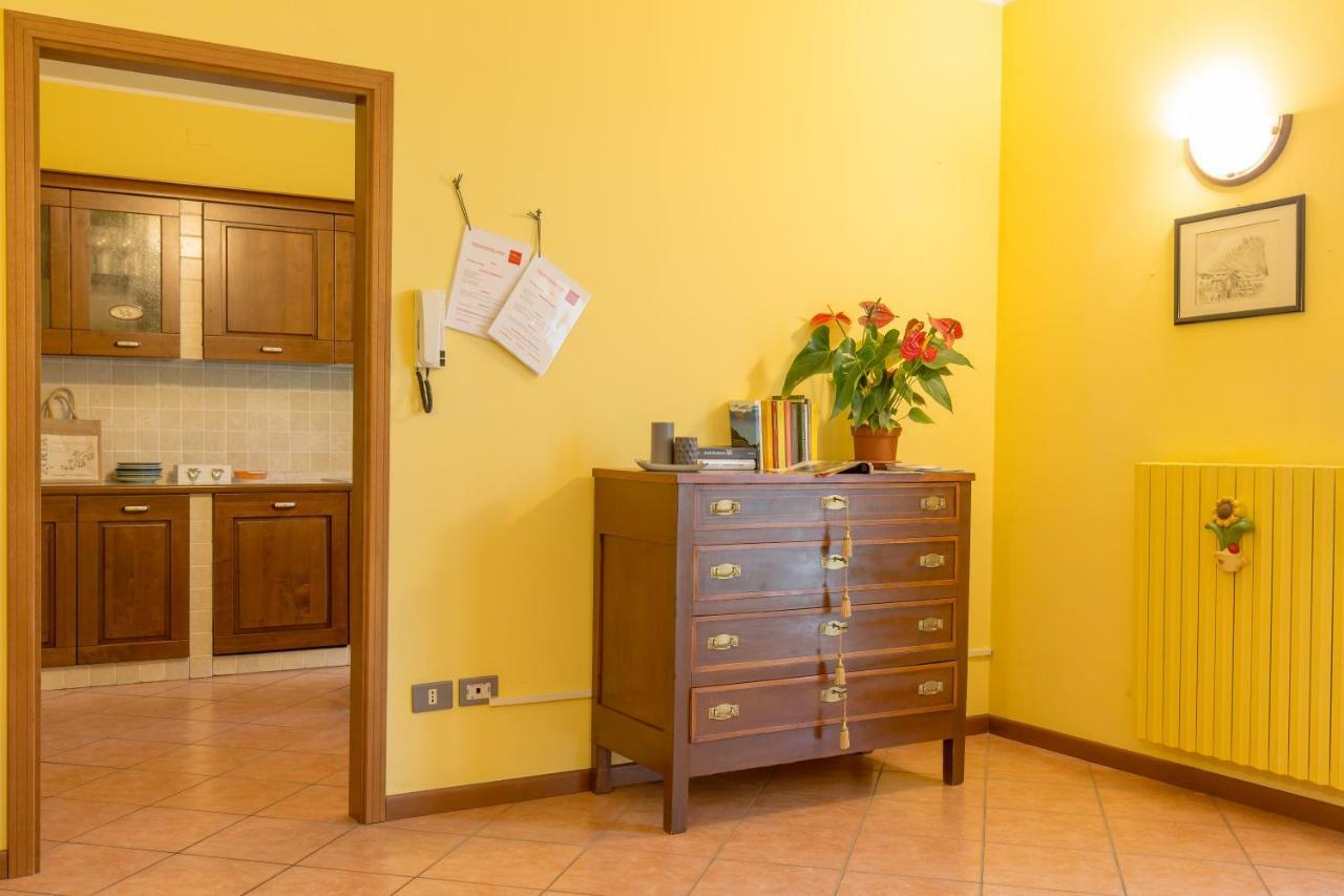 הוילה טוסקולנו מדרנו Omas Haus מראה חיצוני תמונה