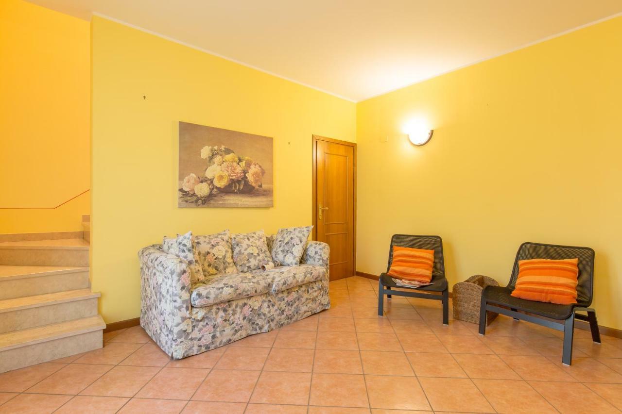 הוילה טוסקולנו מדרנו Omas Haus מראה חיצוני תמונה